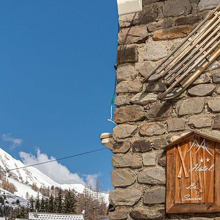 Hotel Restaurant La Source Ла-Фу Экстерьер фото