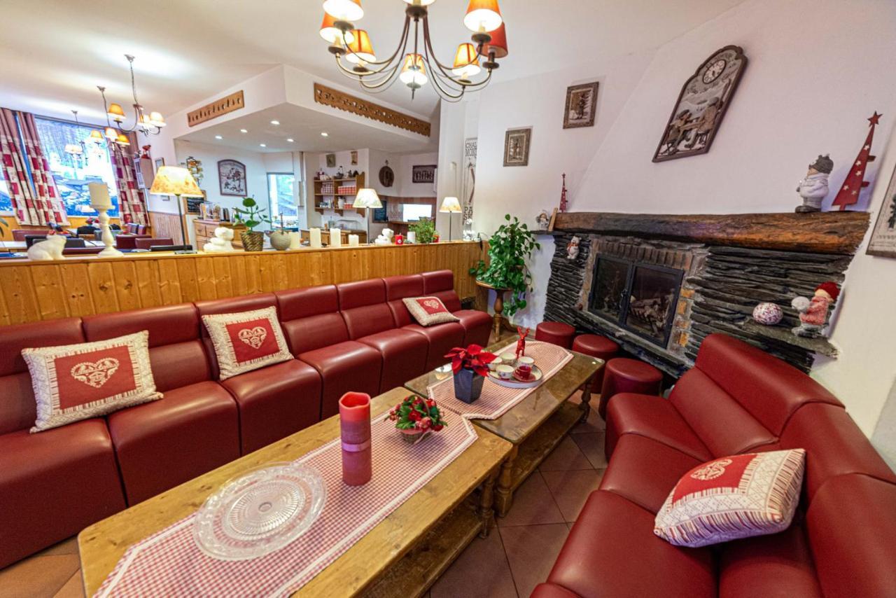 Hotel Restaurant La Source Ла-Фу Экстерьер фото