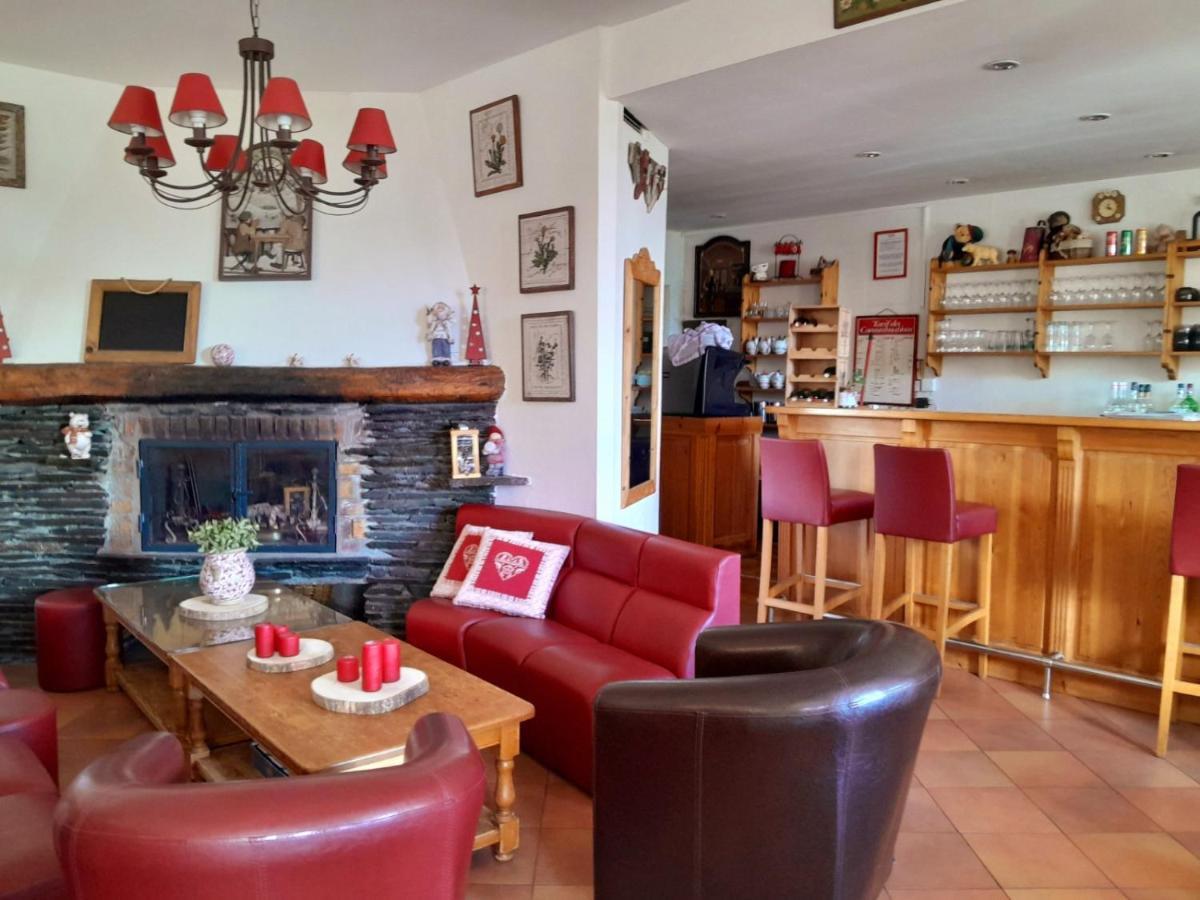 Hotel Restaurant La Source Ла-Фу Экстерьер фото