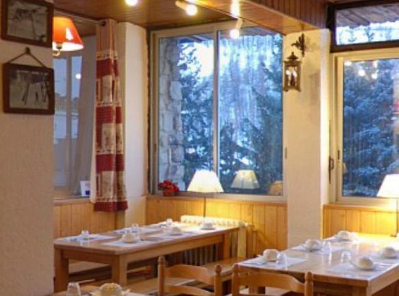 Hotel Restaurant La Source Ла-Фу Экстерьер фото
